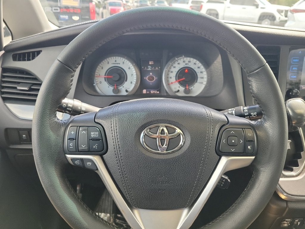 2015 Toyota SIENNA SE PREM SE Premium 8 Passenger