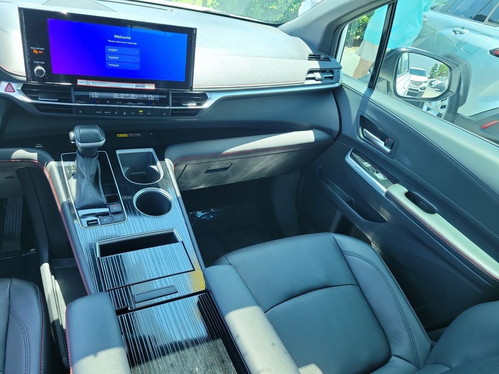 2025 Toyota Sienna XSE 7 Passenger