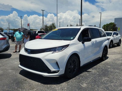 2025 Toyota Sienna XSE 7 Passenger