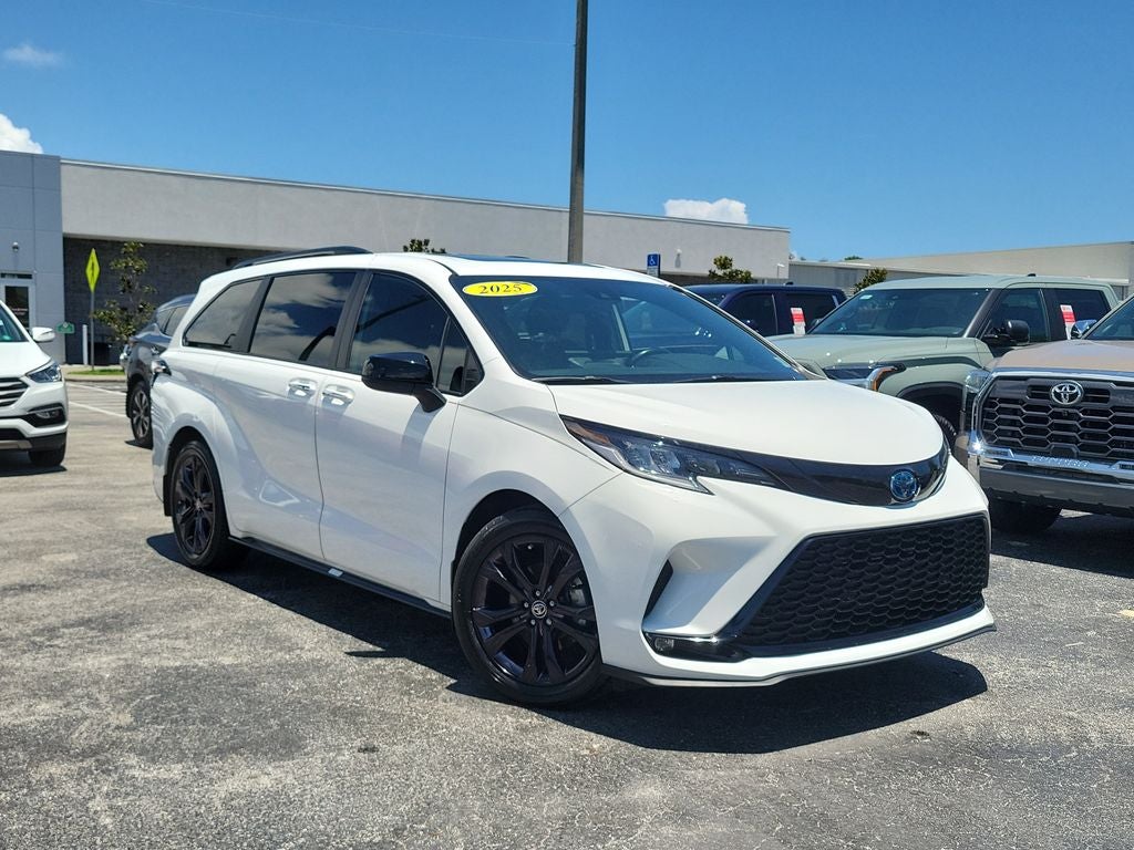 2025 Toyota Sienna XSE 7 Passenger