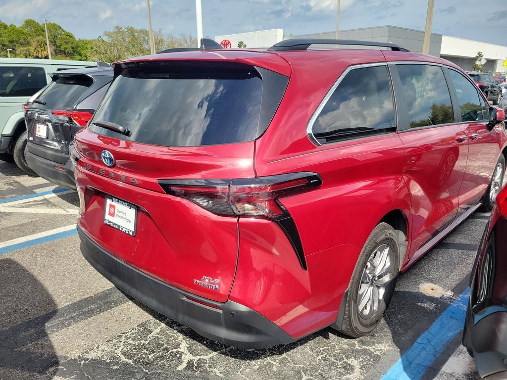 2024 Toyota Sienna XLE