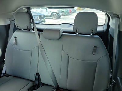 2025 Toyota SIENNA XLE XLE 8 Passenger