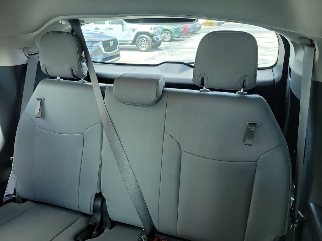 2025 Toyota SIENNA XLE XLE 8 Passenger