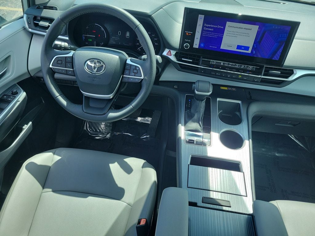 2025 Toyota SIENNA XLE XLE 8 Passenger