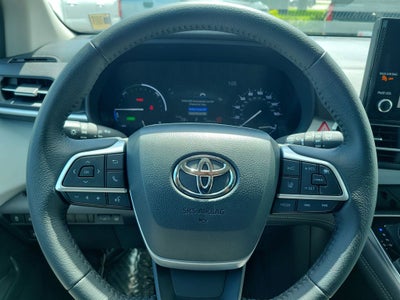 2025 Toyota SIENNA XLE XLE 8 Passenger