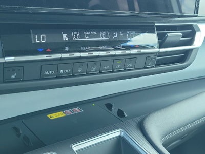 2025 Toyota SIENNA XLE XLE 8 Passenger