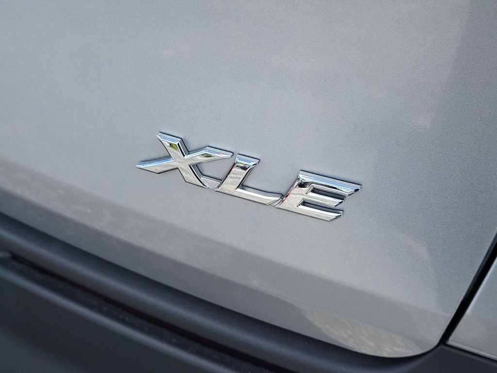 2025 Toyota SIENNA XLE XLE 8 Passenger