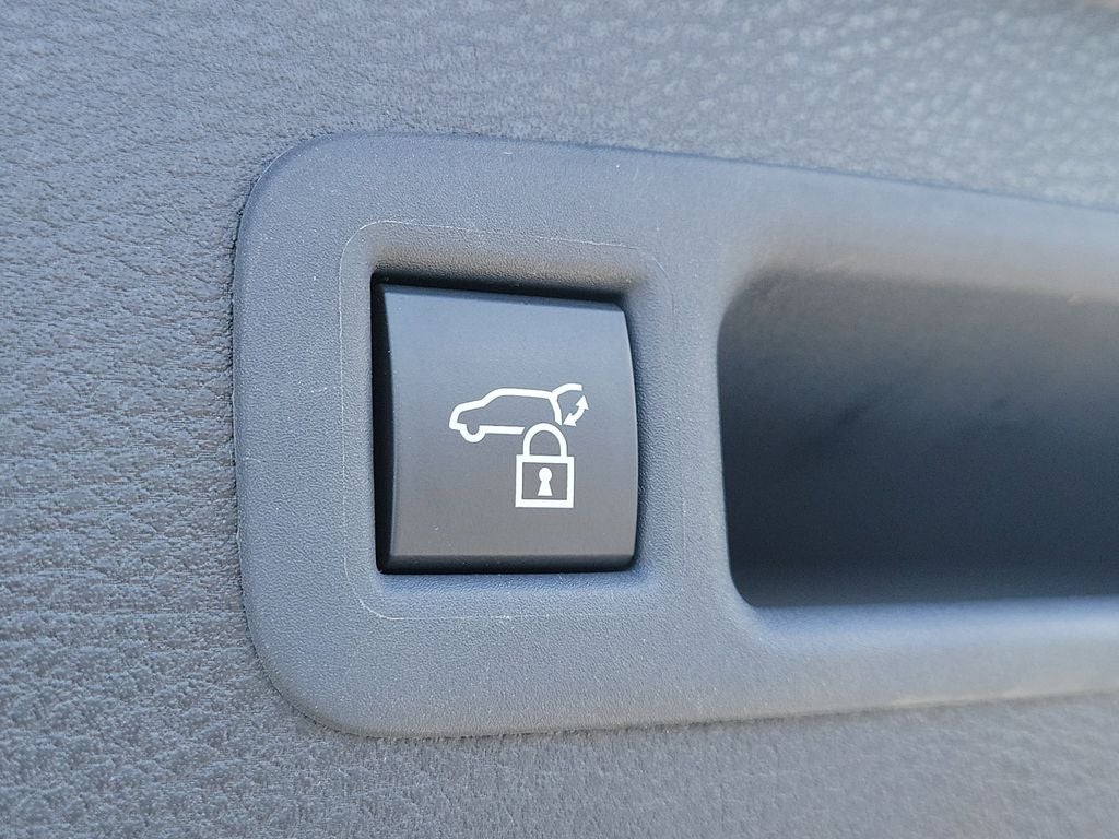 2025 Toyota Sienna XLE 8 Passenger