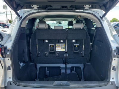 2025 Toyota Sienna XLE 8 Passenger