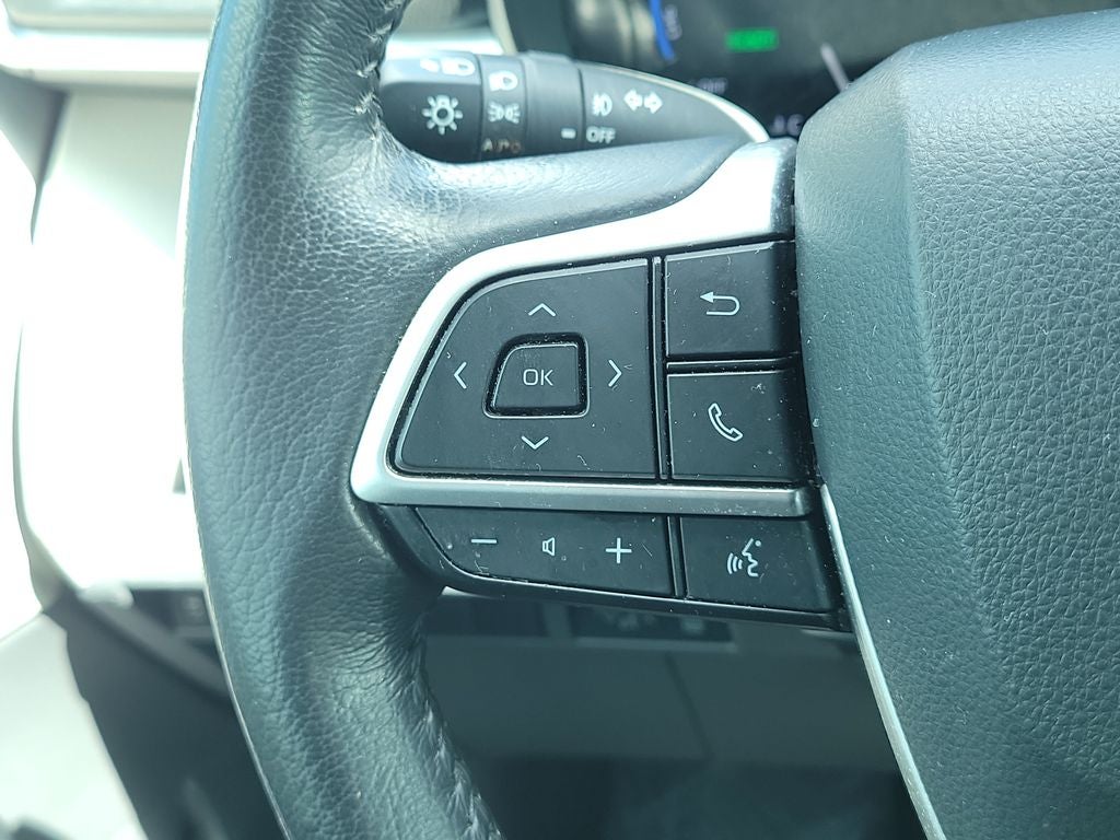 2022 Toyota Sienna XLE 8 Passenger