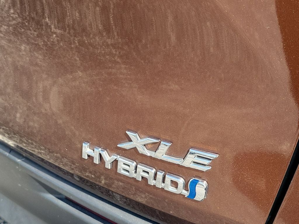 2022 Toyota Sienna XLE 8 Passenger