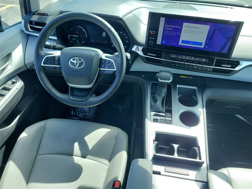 2025 Toyota Sienna XLE