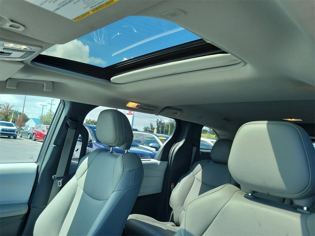 2025 Toyota Sienna XLE