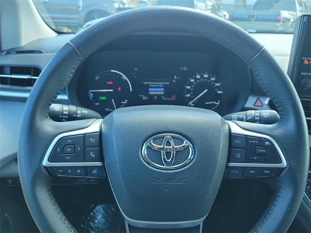 2025 Toyota Sienna XLE