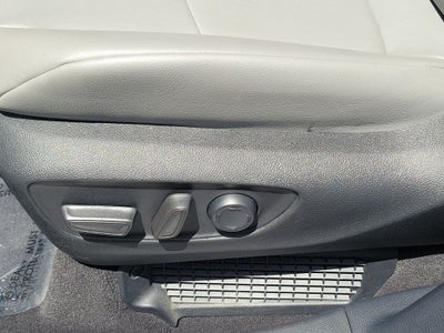 2025 Toyota Sienna XLE 8 Passenger