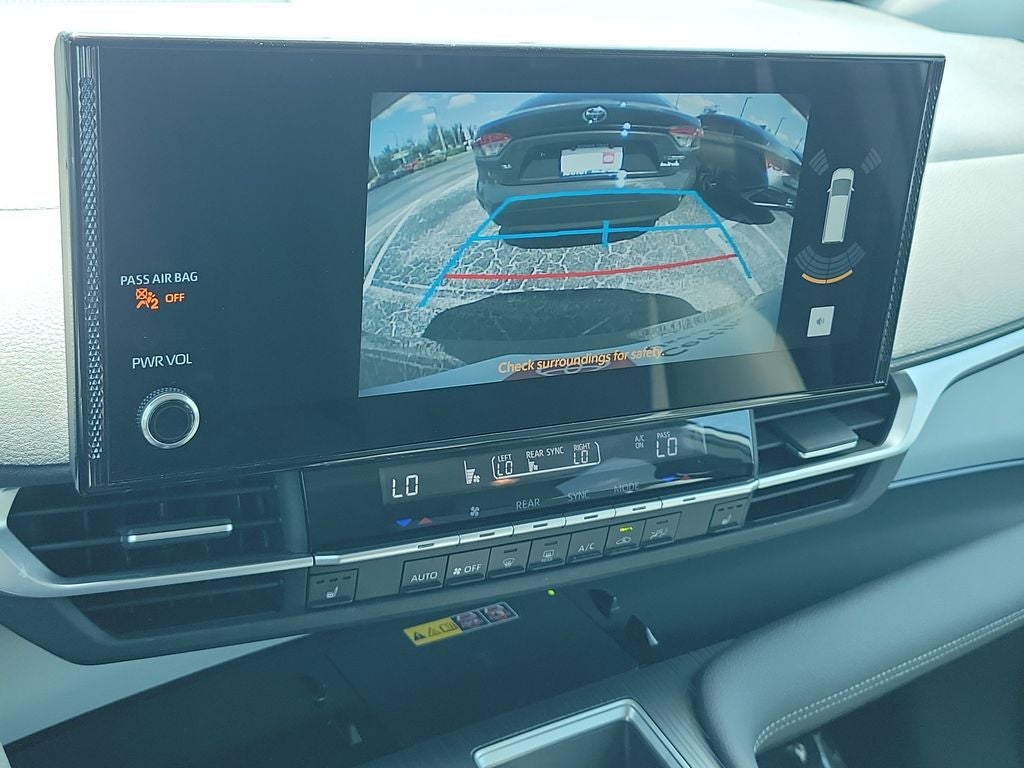 2025 Toyota Sienna XLE 8 Passenger