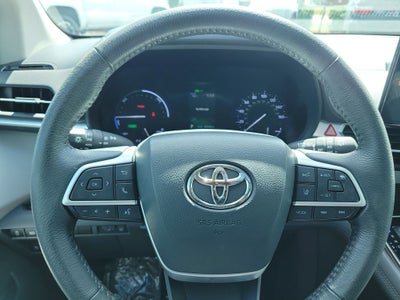 2023 Toyota Sienna XLE 8 Passenger