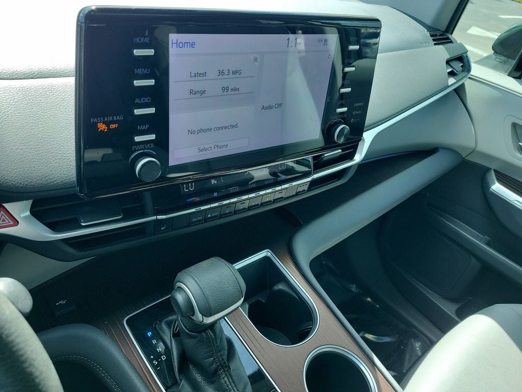 2023 Toyota Sienna XLE 8 Passenger