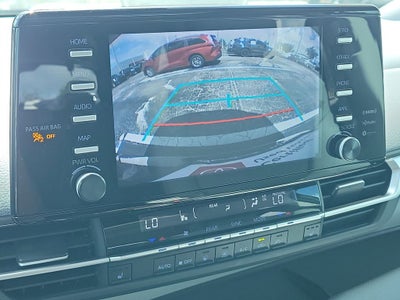 2023 Toyota Sienna XLE 8 Passenger