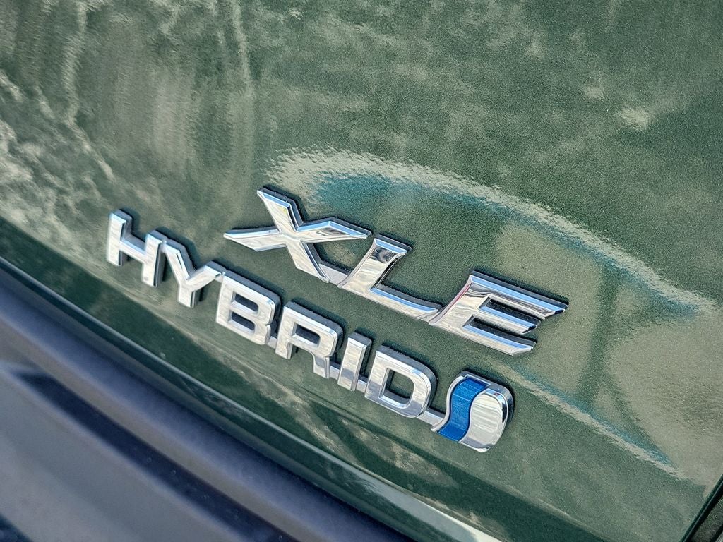 2023 Toyota Sienna XLE 8 Passenger