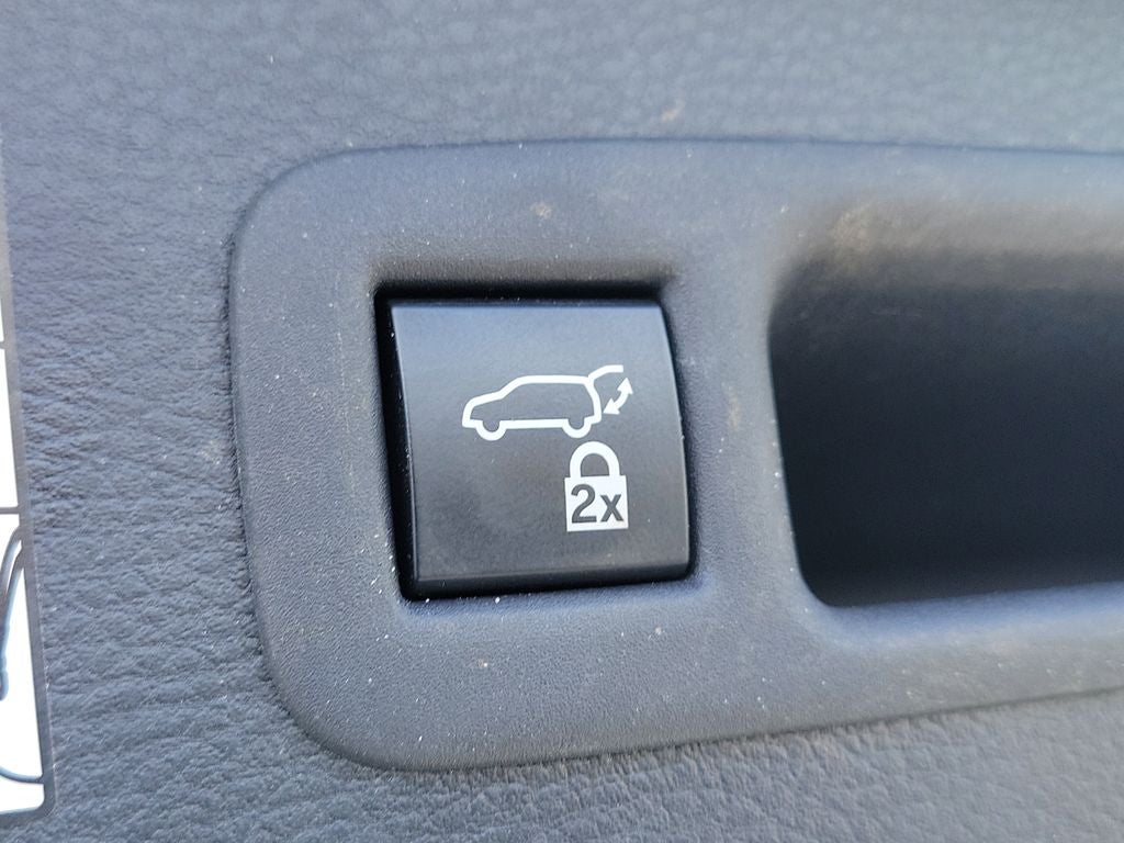 2023 Toyota Sienna XLE 8 Passenger