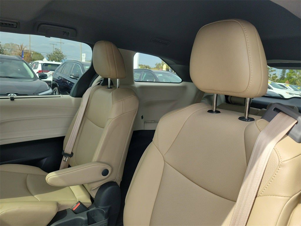 2021 Toyota Sienna XLE 8 Passenger