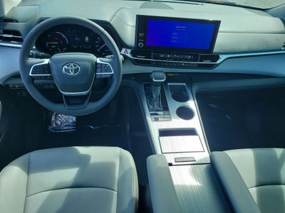 2025 Toyota Sienna XLE