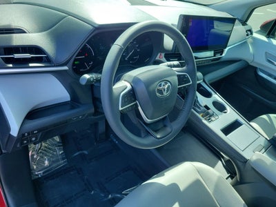 2025 Toyota Sienna XLE