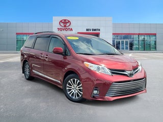 2018 Toyota Sienna XLE Premium 8 Passenger
