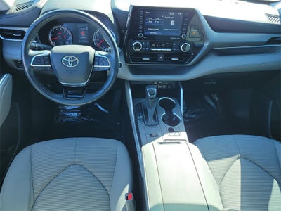 2021 Toyota Highlander LE