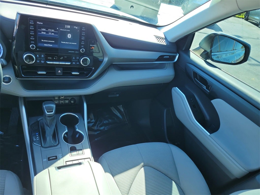 2021 Toyota Highlander LE