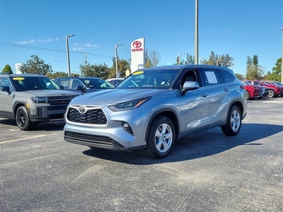 2021 Toyota Highlander LE