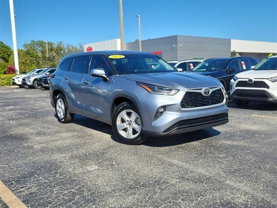 2021 Toyota Highlander LE
