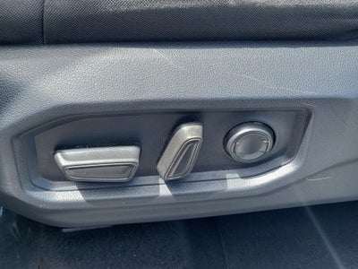 2025 Toyota TUNDRA 4X2 SR5