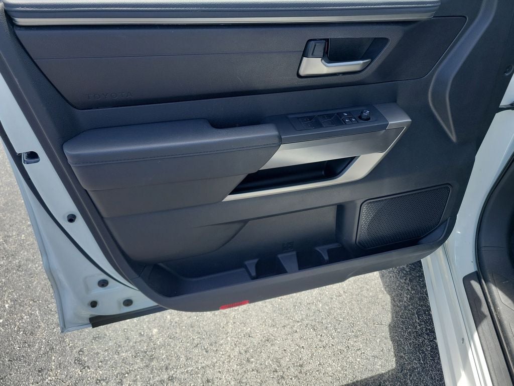 2025 Toyota TUNDRA 4X2 SR5