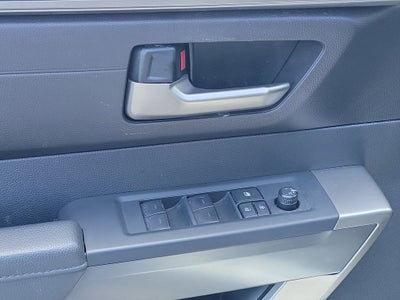 2025 Toyota TUNDRA 4X2 SR5