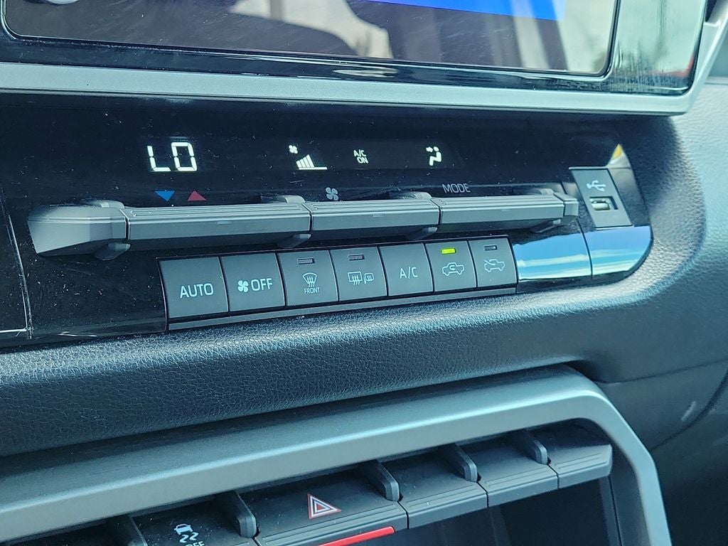 2025 Toyota TUNDRA 4X2 SR5