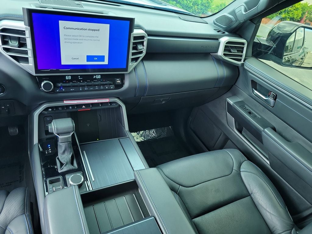 2025 Toyota TUNDRA 4X4 Platinum