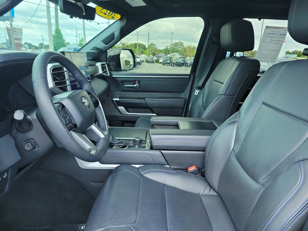 2025 Toyota TUNDRA 4X4 Platinum