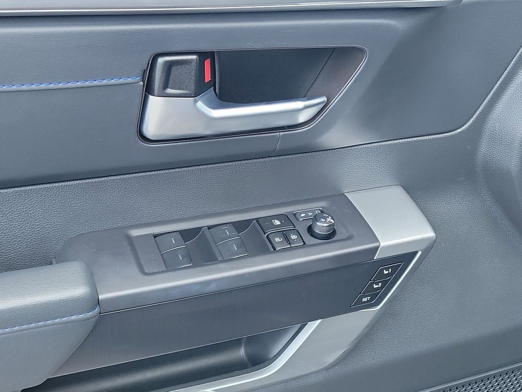 2025 Toyota TUNDRA 4X4 Platinum