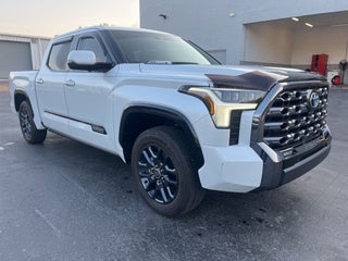 2022 Toyota Tundra Hybrid Platinum