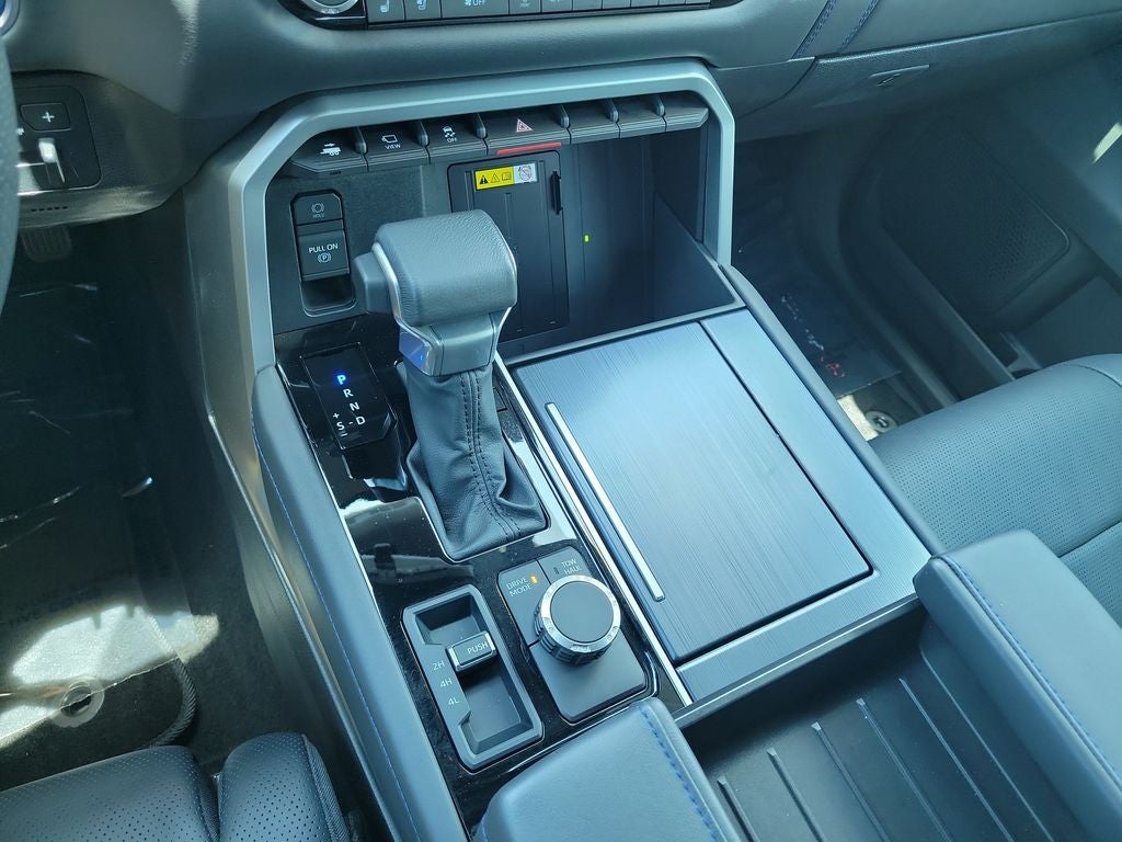 2024 Toyota Tundra i-FORCE MAX Platinum
