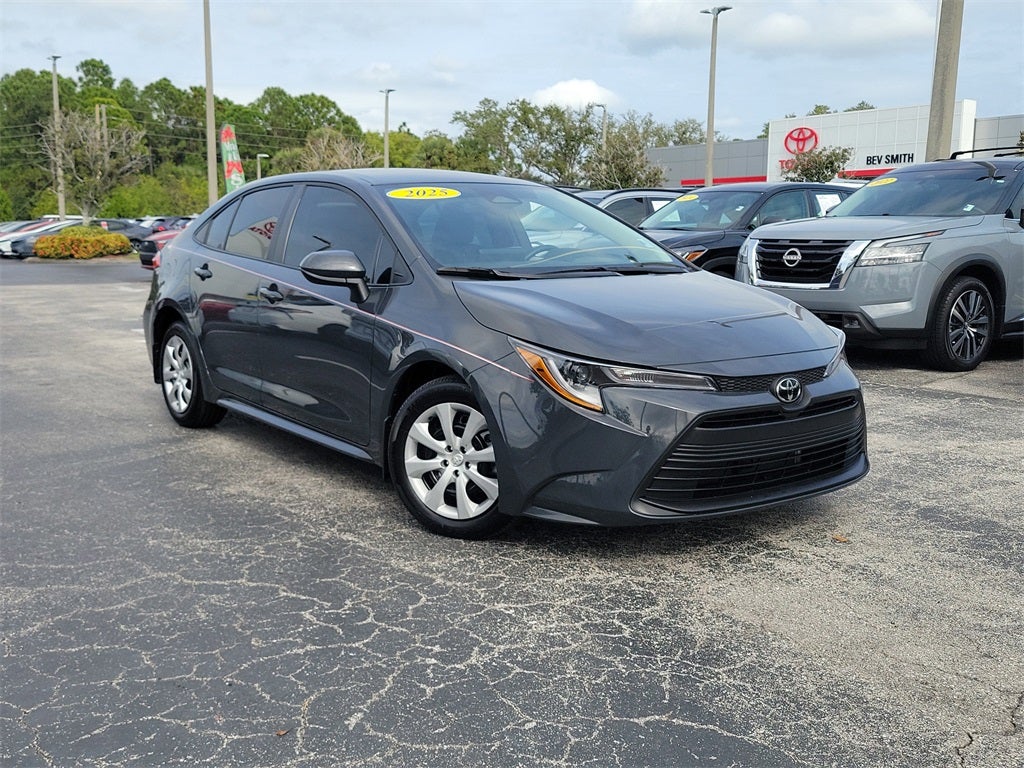 2025 Toyota Corolla LE