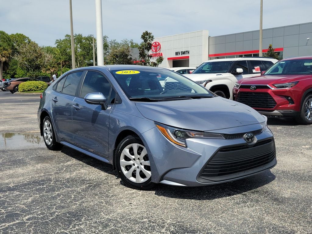 2025 Toyota Corolla LE