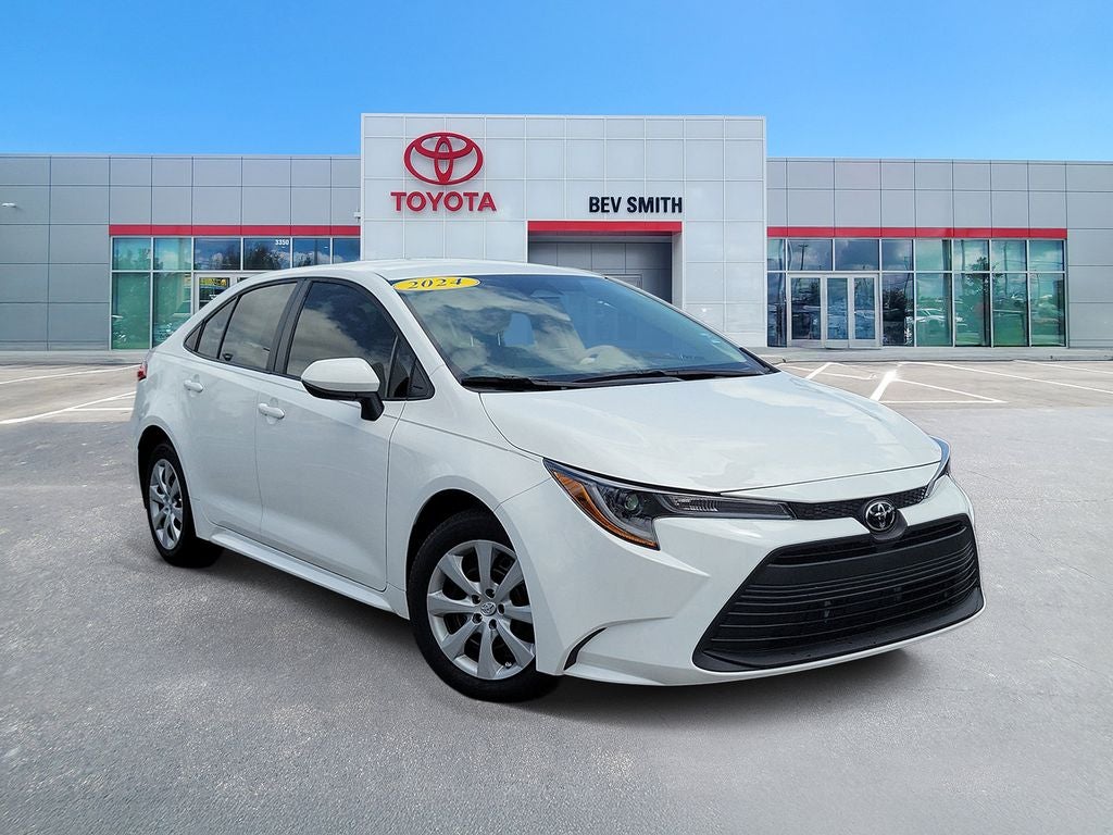 2024 Toyota Corolla LE