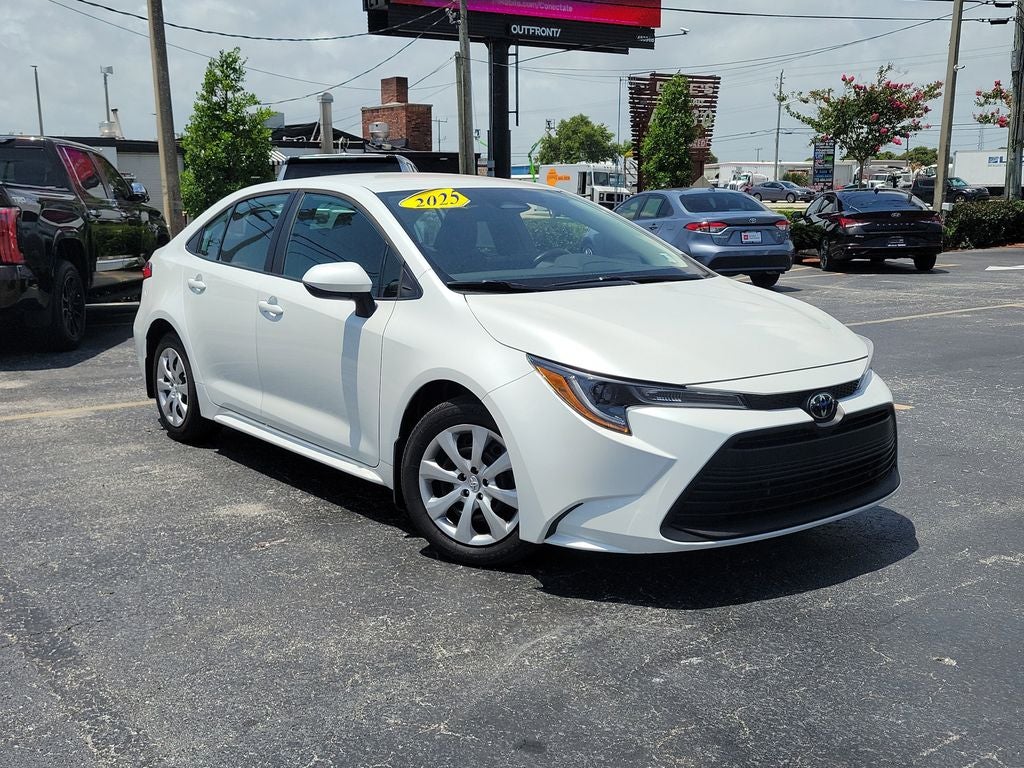 2025 Toyota Corolla LE