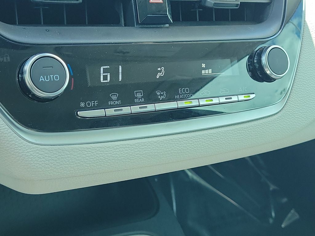 2025 Toyota COROLLA LE