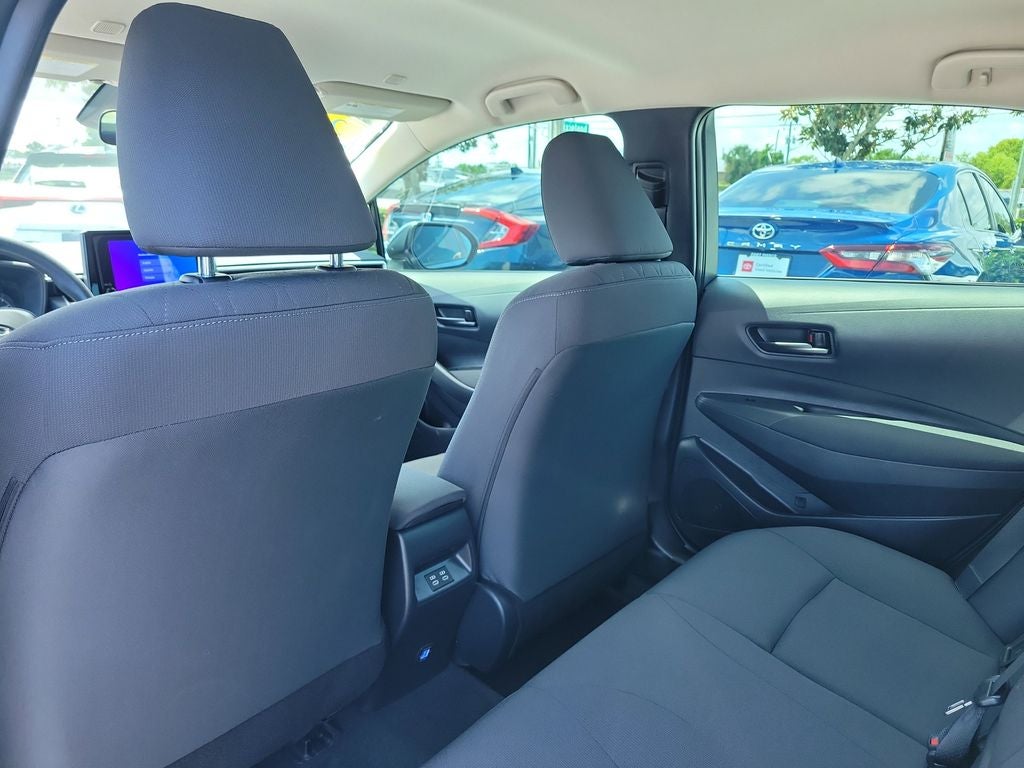 2025 Toyota COROLLA LE