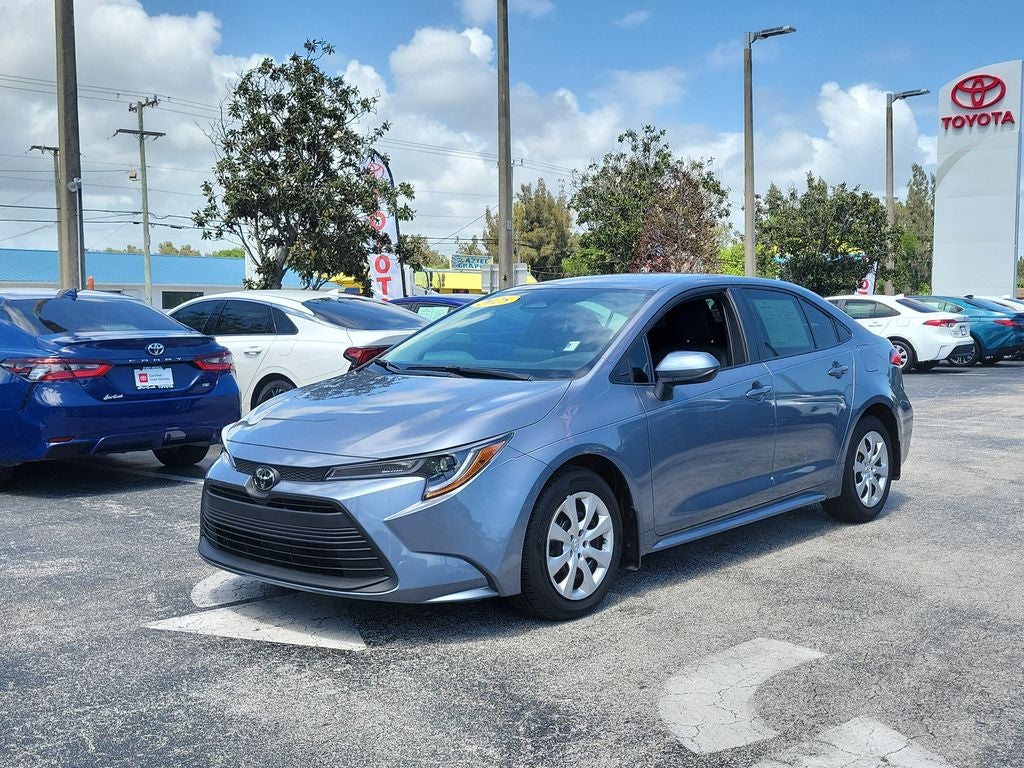 2025 Toyota COROLLA LE