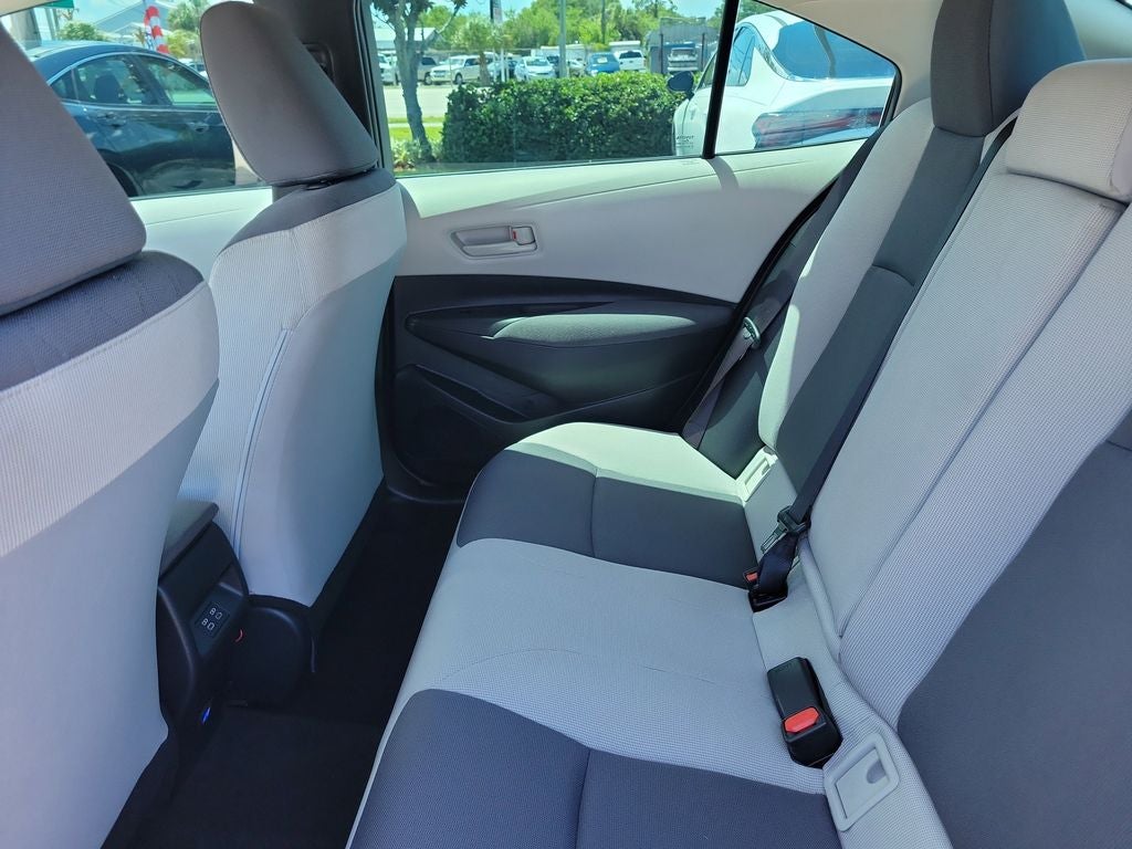 2025 Toyota COROLLA LE